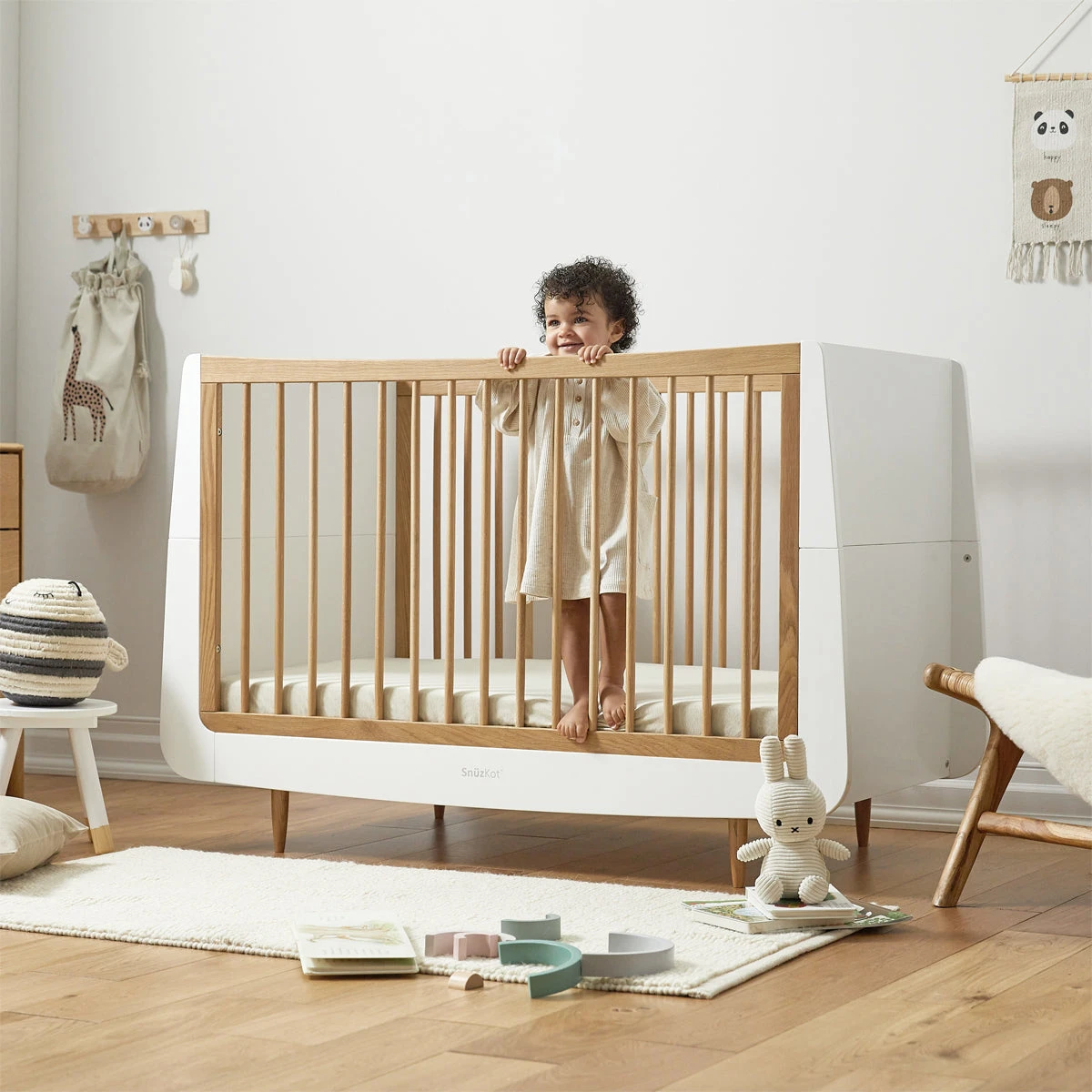 SnuzKot Skandi Cot Bed - The Natural Edit Oak 5 SnuzKot Skandi Cot Bed - The Natural Edit Oak - Image 3