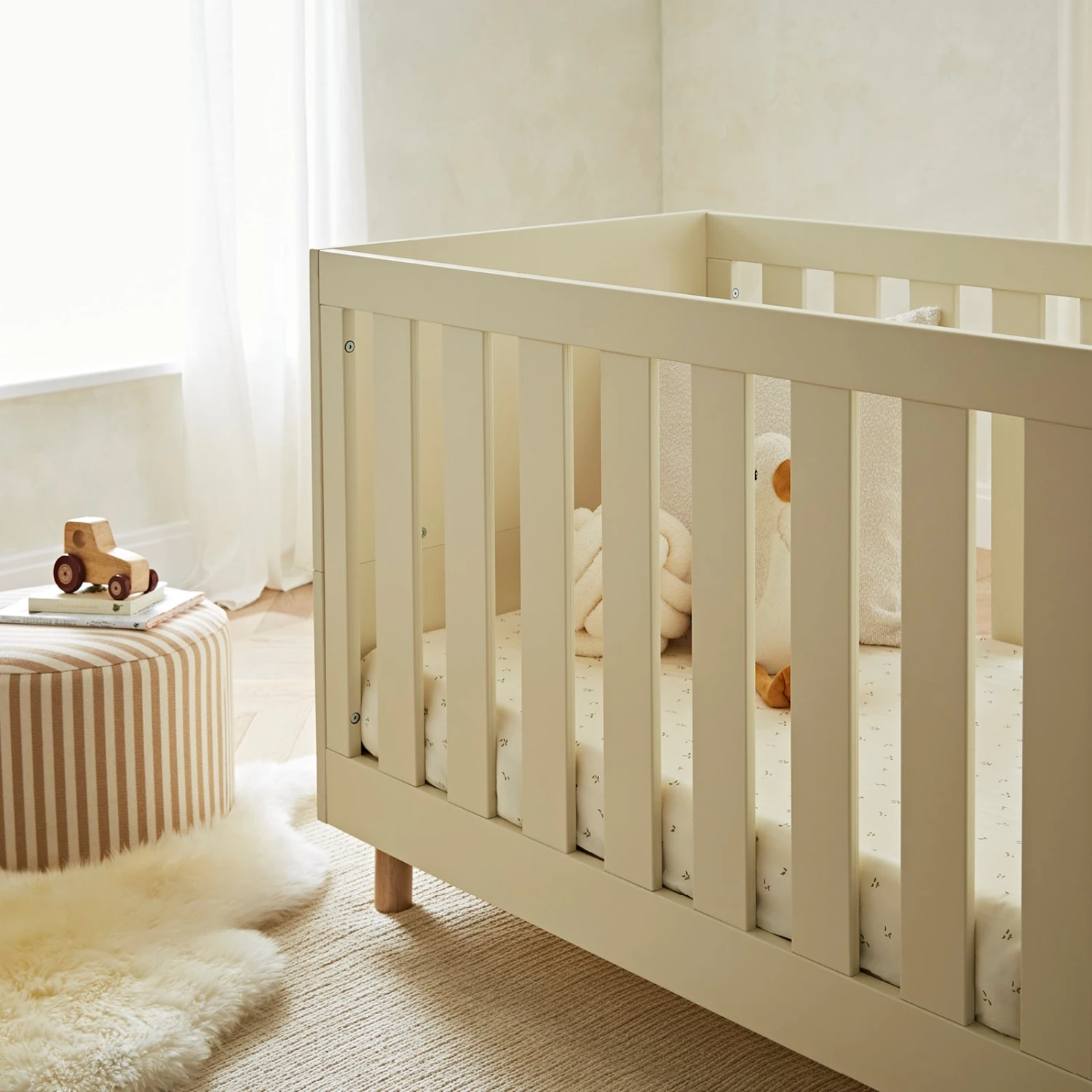 CuddleCo Harper Cot Bed | Cream & Ash 5 CuddleCo Harper Cot Bed | Cream & Ash - Image 3