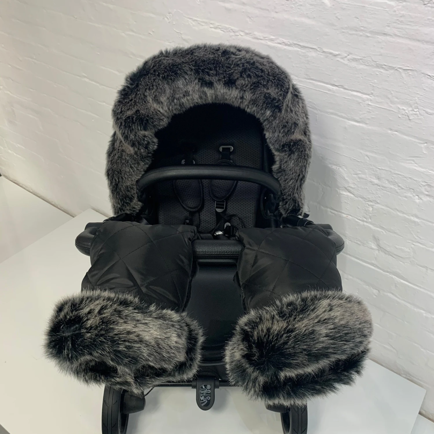 Universal Pram Hand Mitts - Wolf 4 Universal Pram Hand Mitts - Wolf - Image 2