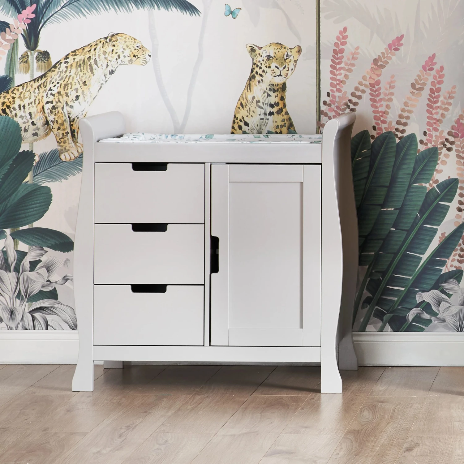 Obaby Stamford Classic 2 Piece Room Set | Warm Grey 5 Obaby Stamford Classic 2 Piece Room Set | Warm Grey - Image 3