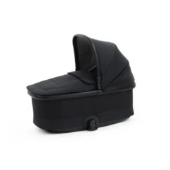 Oyster 4 Luxury Bundle | Raven -Beautiful Bambino Oyster4 Carrycot Raven