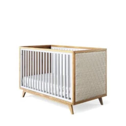 Uptown Classic Crib / Tufted