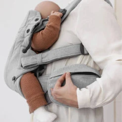 BabyBjorn Carrier Pouch Woven Melange | Light Grey -Beautiful Bambino babybjorn carrier pouch woven melange light grey 5 90647