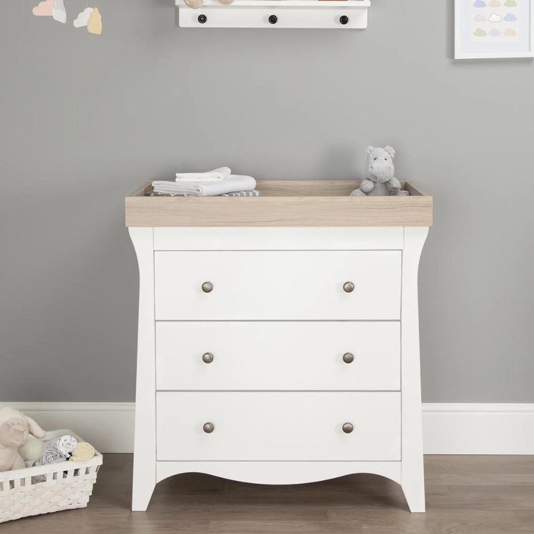 CuddleCo Clara 4 Piece Nursery Room Set - White/Driftwood Ash 9 CuddleCo Clara 4 Piece Nursery Room Set - White/Driftwood Ash - Image 7