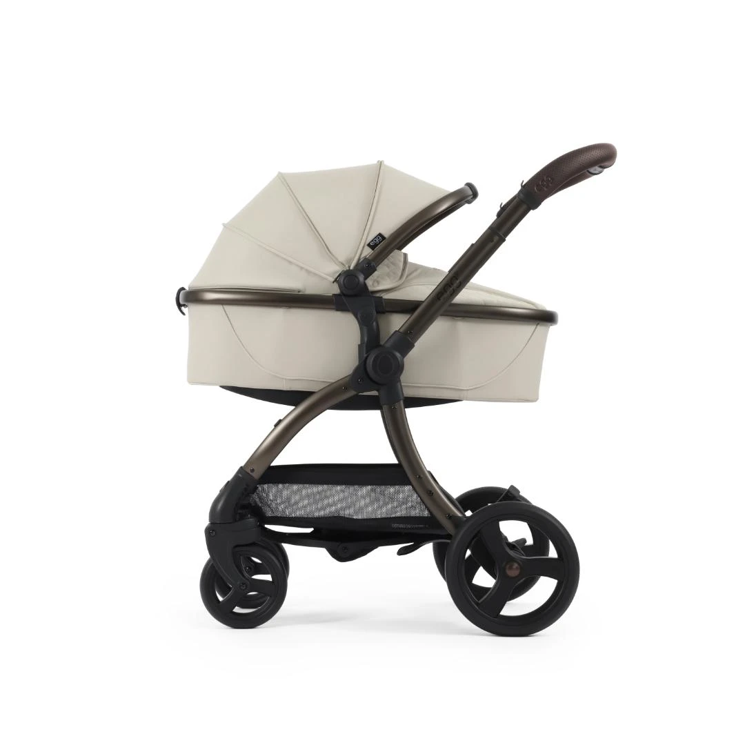 Egg3 Pushchair & Carrycot - Cashmere 6 Egg3 Pushchair & Carrycot - Cashmere - Image 4