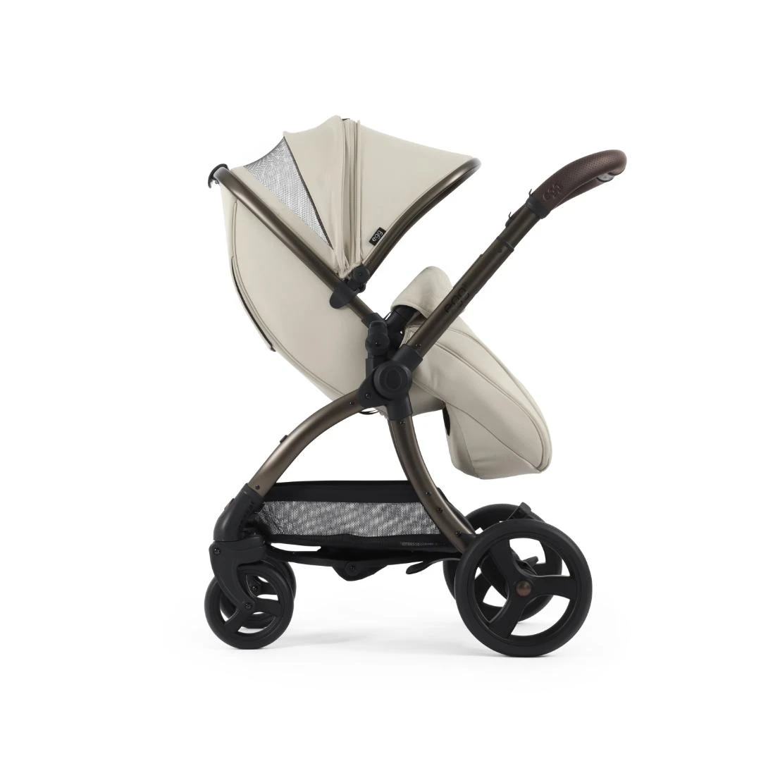 Egg3 Pushchair & Carrycot - Cashmere 8 Egg3 Pushchair & Carrycot - Cashmere - Image 6