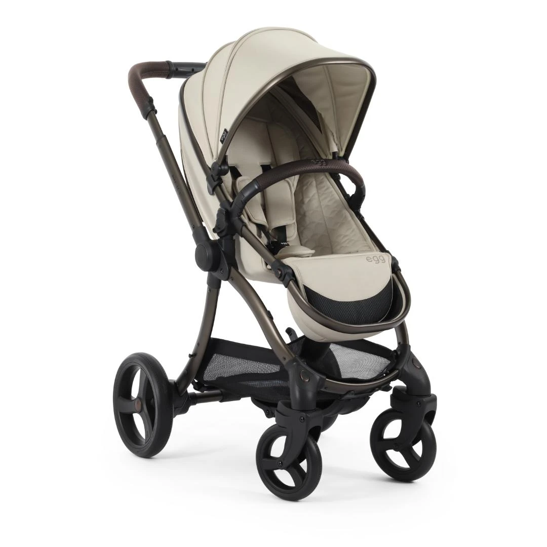 Egg3 Pushchair & Carrycot - Cashmere 4 Egg3 Pushchair & Carrycot - Cashmere - Image 2