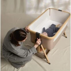 Silver Cross Lunar Bedside Crib - Oatmeal -Beautiful Bambino lunar carousel8 960x970 1b64014f da98 4554 a90b e83fc6d1eec5