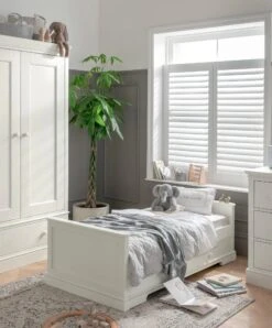 Mamas & Papas Oxford 3 Piece Furniture Set - Pure White -Beautiful Bambino mamas papas furniture sets oxford 3 piece nursery furniture set with cotbed dresser and wardrobe pure white 32875775197349 1024x1024 2x f04d0fa7 944a 437e 89d7 6bb4ad5d08f3