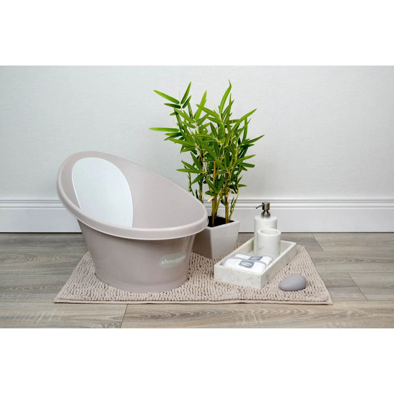 Shnuggle® Shnuggle Baby Bath + Plug - Taupe 7 Shnuggle® Shnuggle Baby Bath + Plug - Taupe - Image 5