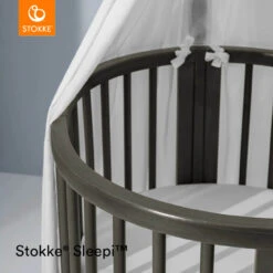 Stokke Sleepi Mini V3 | Hazy Grey -Beautiful Bambino stokke sleepi mini v3 hazy grey lifestyle detail 11571